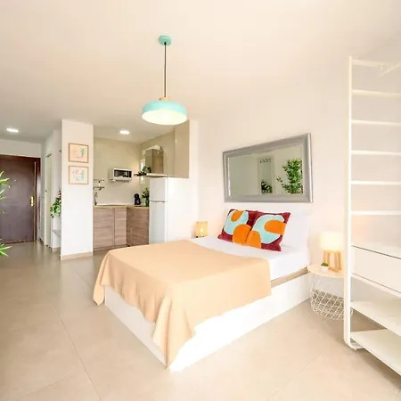 Sea Views - Sun By 10tosea *